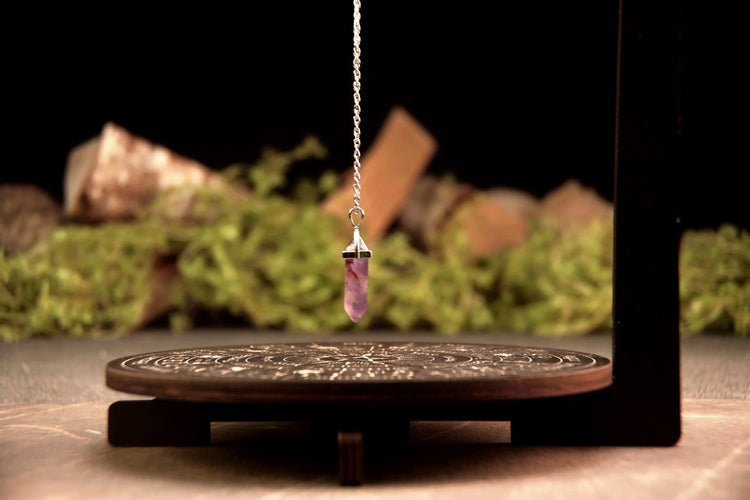 Black Wooden Pendulum Stand – Elegant Altar Display