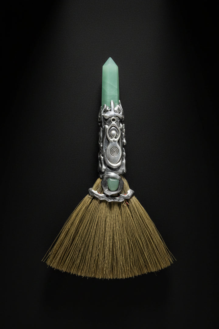 Gemstone Wicca Broom 8in – Green Aventurine & Silver-Tone Spiral Goddess
