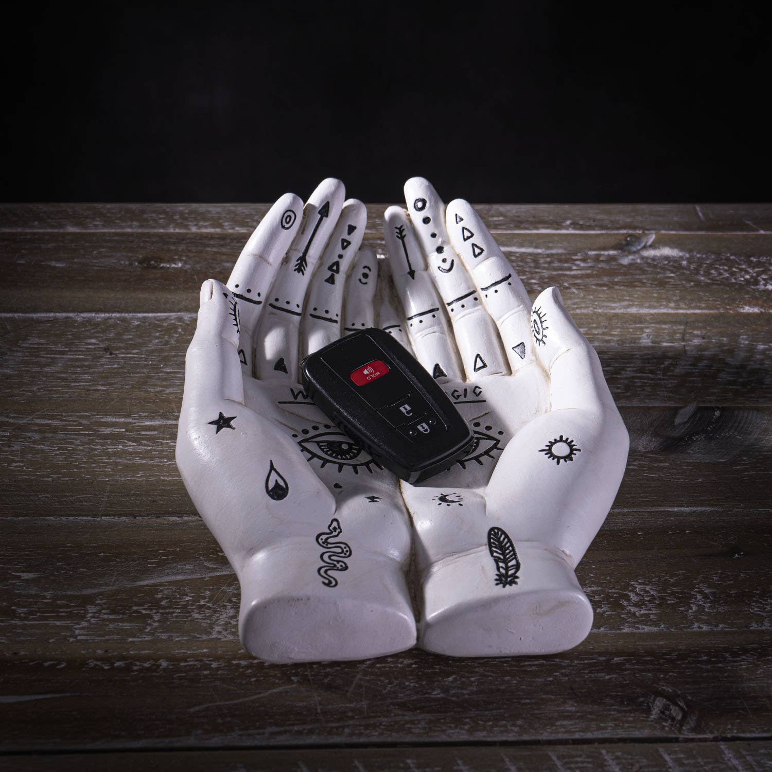 Palmistry hands tray shown from an alternate angle