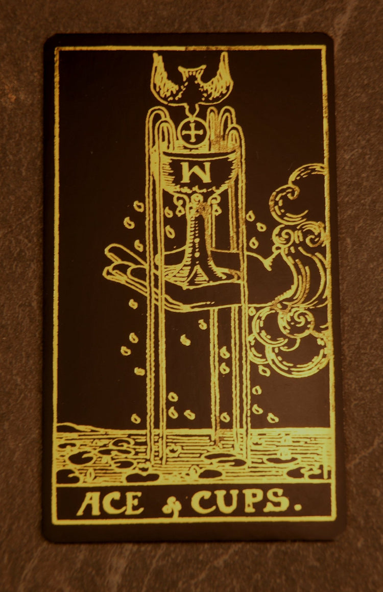 Golden Thread Tarot Deck – 78 Card Rider-Waite Set