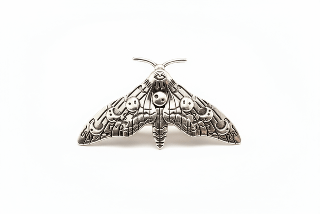 Moth hair clip silver on a white background