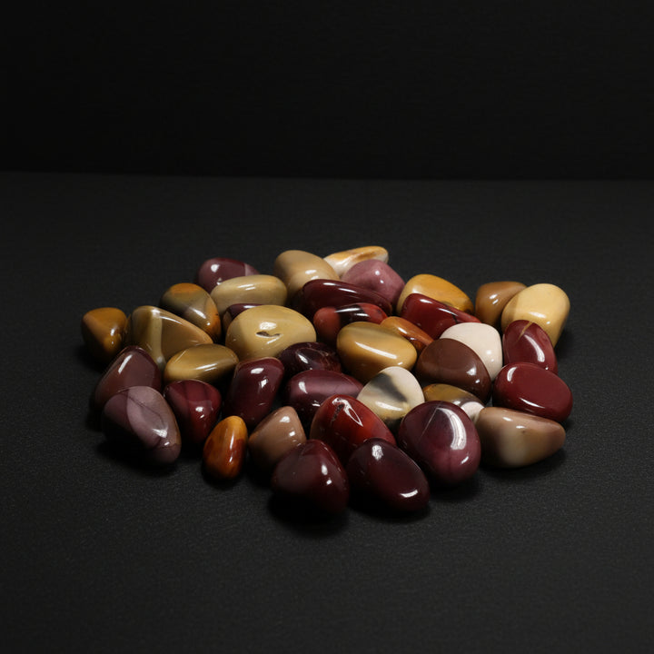 Mookaite Tumbled Stone – Silicified Porcelanite Rock