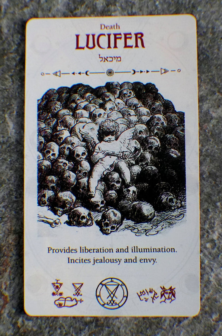 Occult Tarot Deck – 78 Cards of Demonic Divination