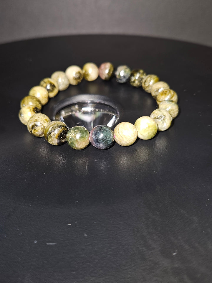 Green Tourmaline beaded bracelet close-up