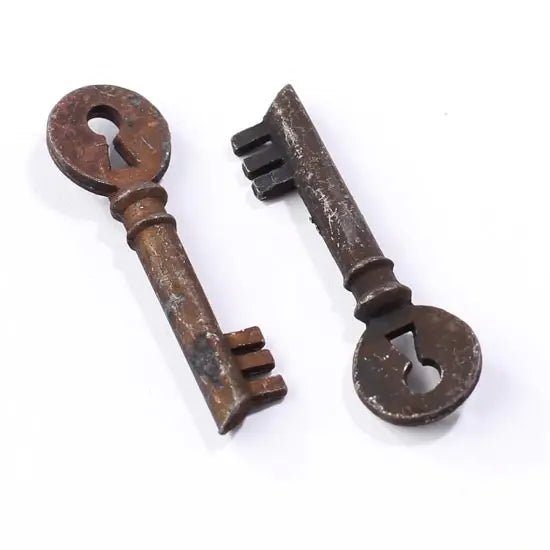 Skeleton Keys – Various Sizes & Shapes
